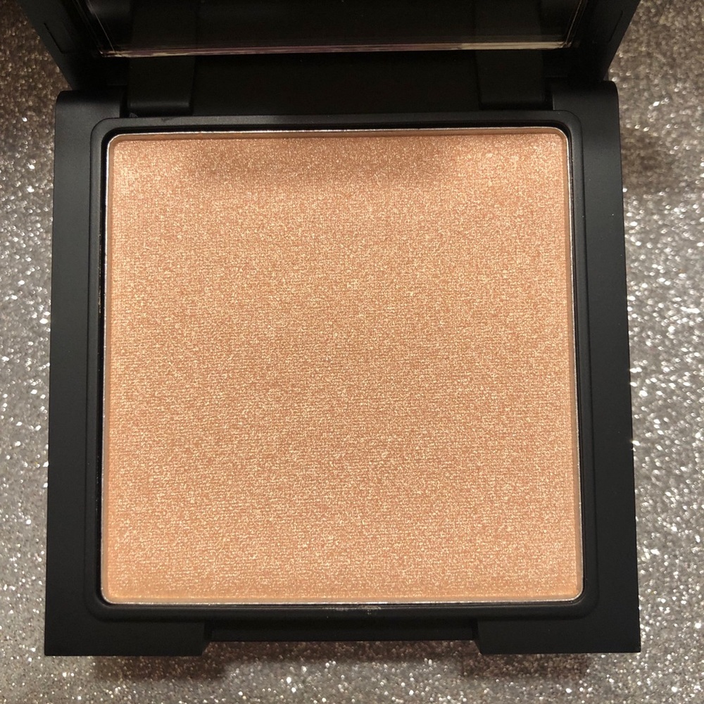 BNIB! REALHER Highlighter in Keep Going 🏃🏻‍♀️